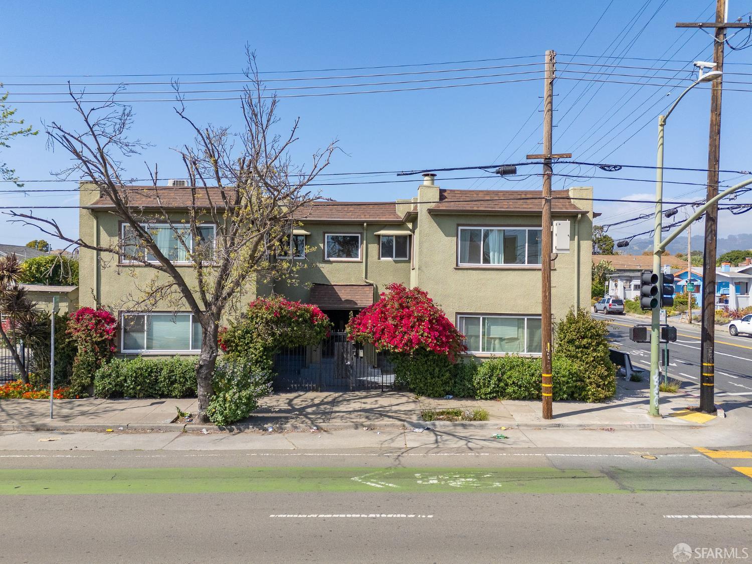 Detail Gallery Image 30 of 36 For 906 40th St a,  Emeryville,  CA 94608 - 2 Beds | 1 Baths