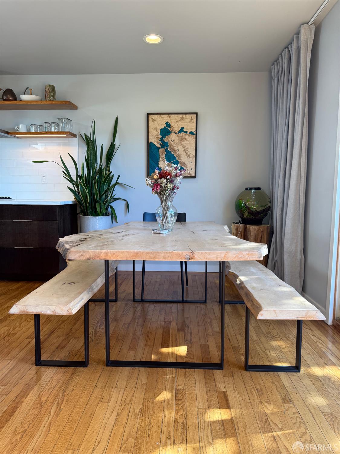 Detail Gallery Image 13 of 35 For 2543 44th Ave, San Francisco,  CA 94116 - 3 Beds | 2 Baths
