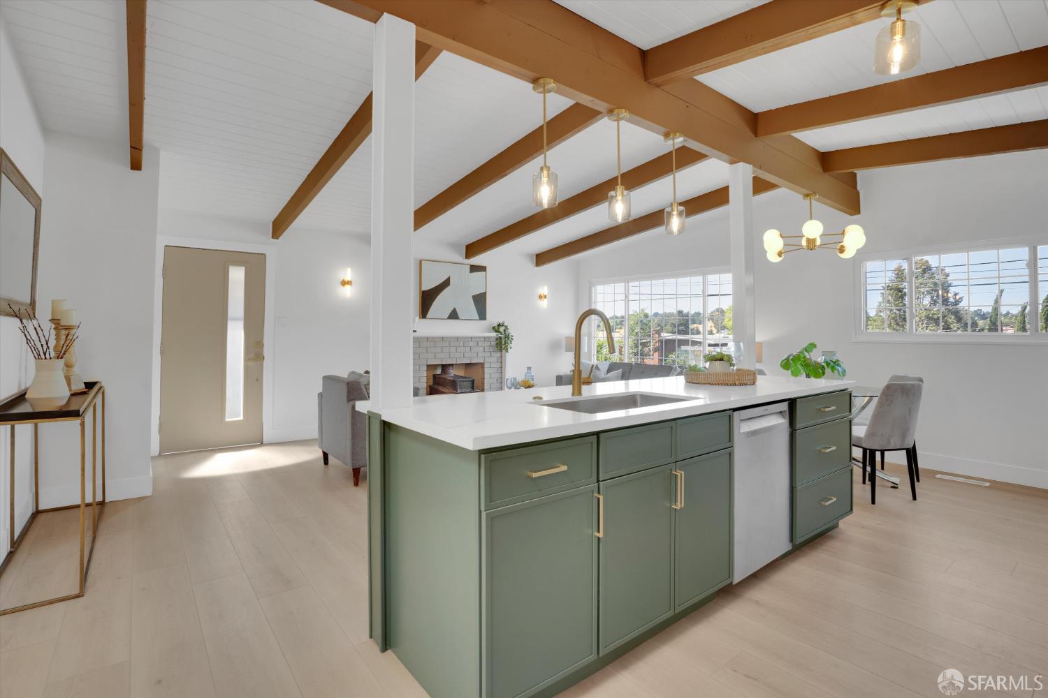 Detail Gallery Image 15 of 42 For 4330 Jana Vista Rd, El Sobrante,  CA 94803 - 3 Beds | 2 Baths