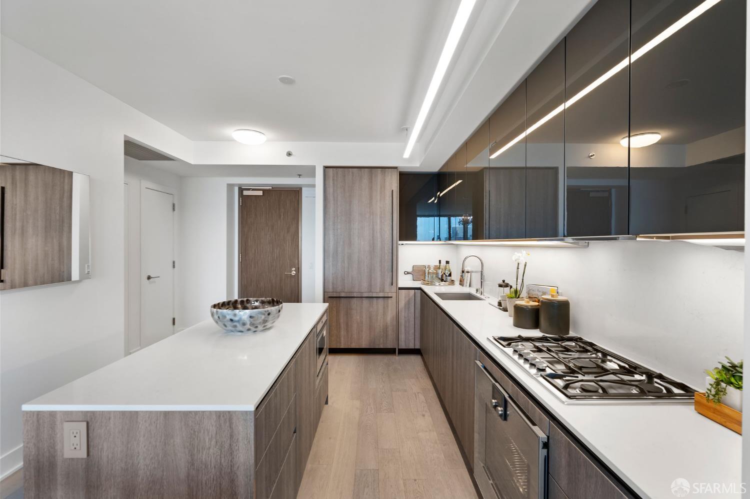 Detail Gallery Image 13 of 58 For 201 Folsom St 25f,  San Francisco,  CA 94105 - 2 Beds | 2 Baths
