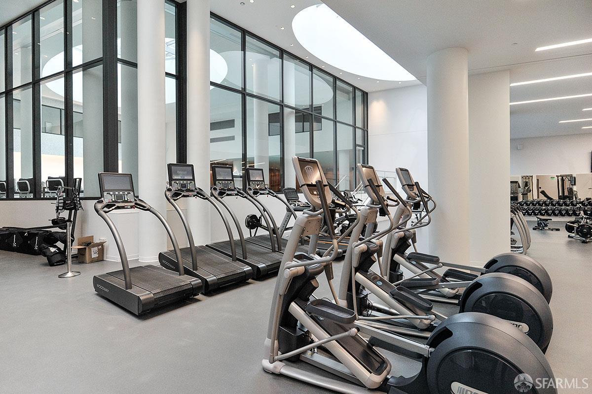 Detail Gallery Image 42 of 58 For 201 Folsom St 25f,  San Francisco,  CA 94105 - 2 Beds | 2 Baths