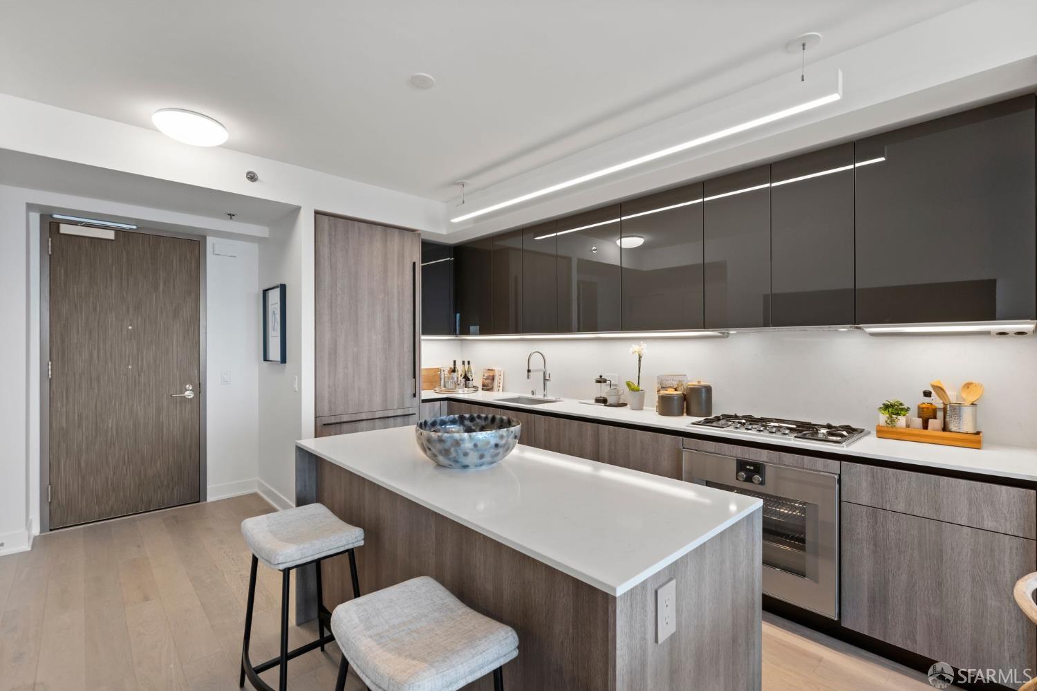 Detail Gallery Image 11 of 58 For 201 Folsom St 25f,  San Francisco,  CA 94105 - 2 Beds | 2 Baths