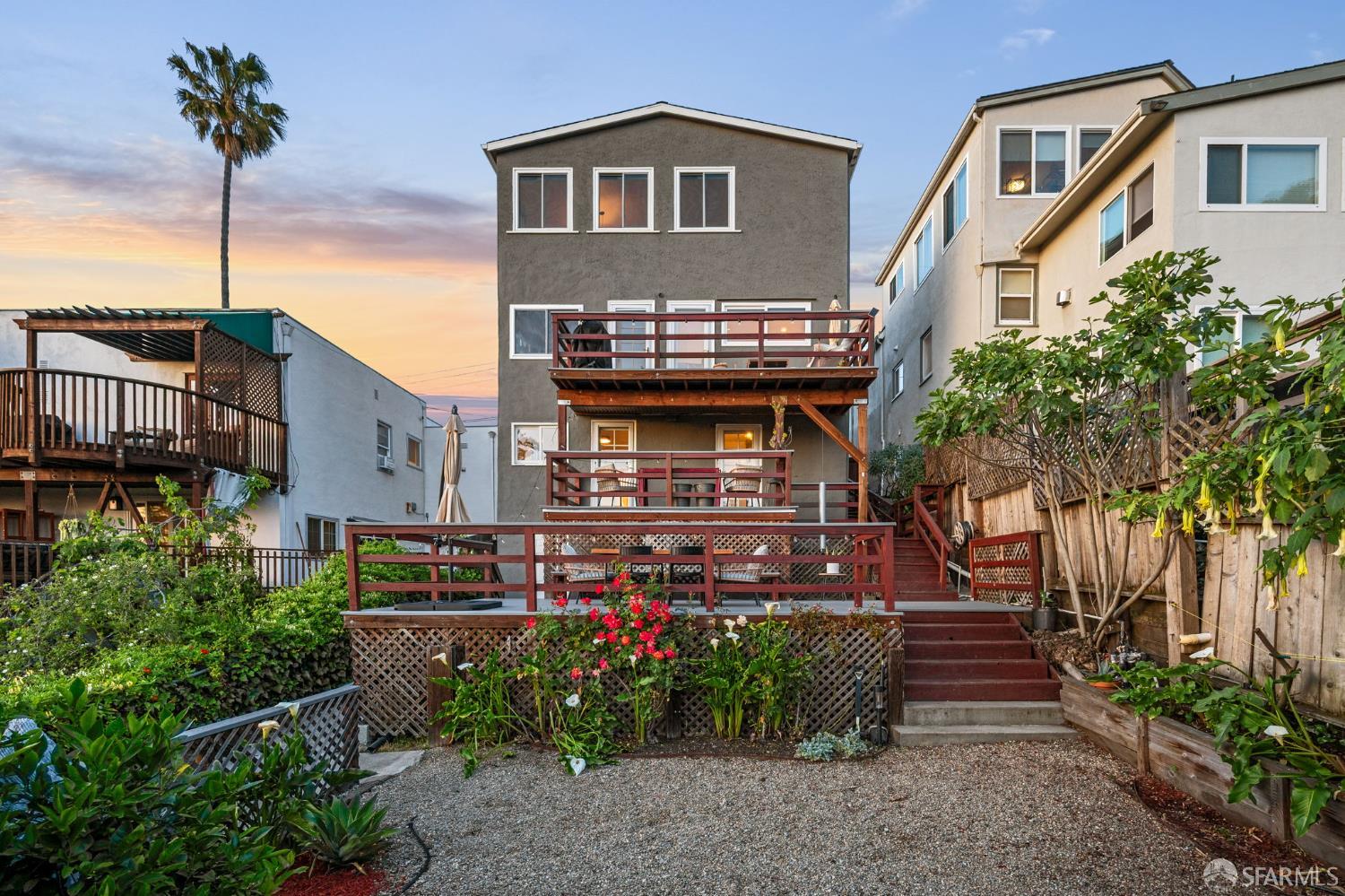 Detail Gallery Image 50 of 53 For 4551 Fairbairn Ave, Oakland,  CA 94619 - 4 Beds | 3 Baths