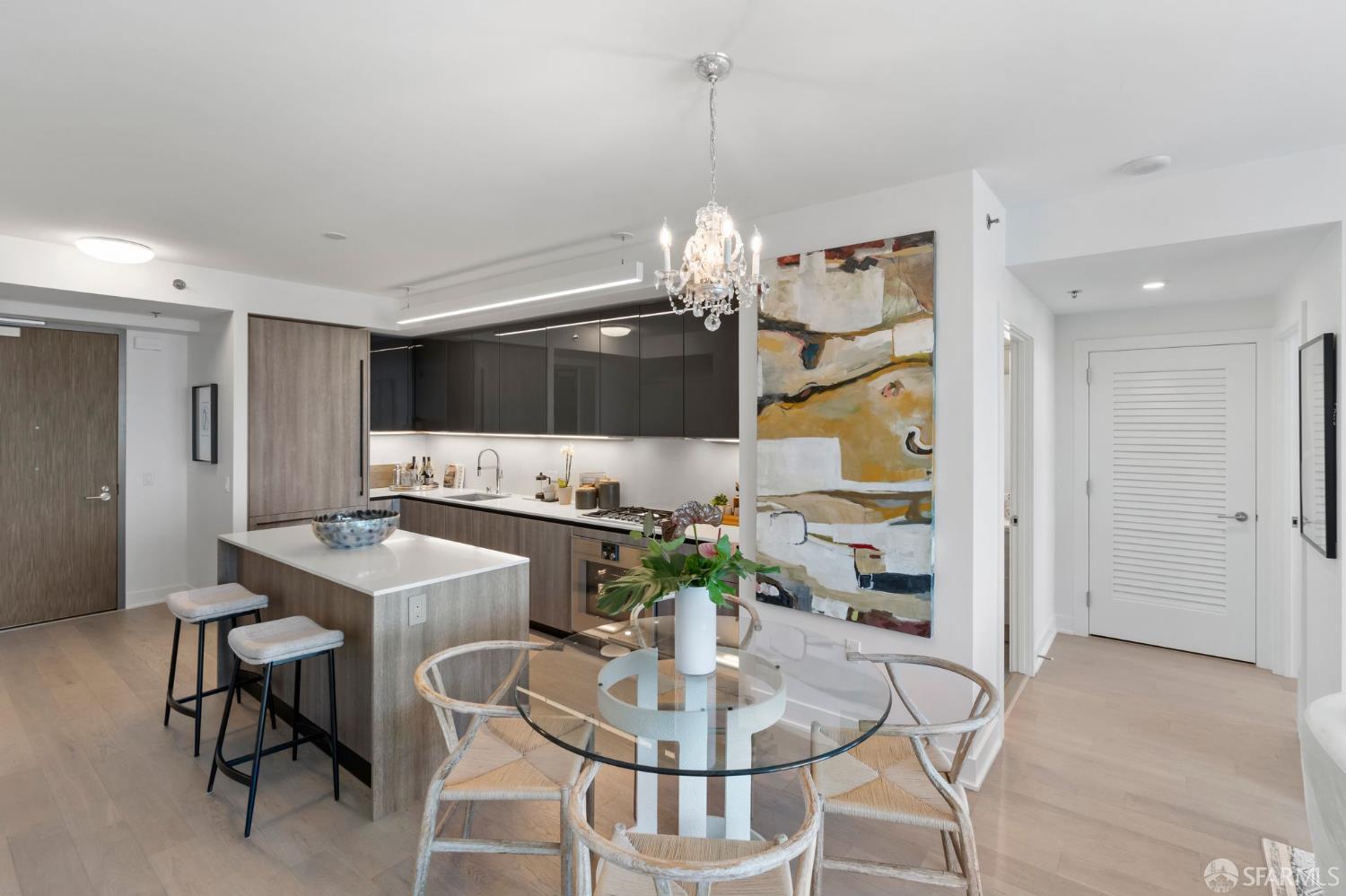 Detail Gallery Image 10 of 58 For 201 Folsom St 25f,  San Francisco,  CA 94105 - 2 Beds | 2 Baths
