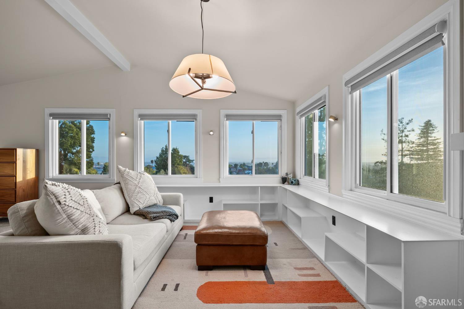 Detail Gallery Image 27 of 53 For 4551 Fairbairn Ave, Oakland,  CA 94619 - 4 Beds | 3 Baths