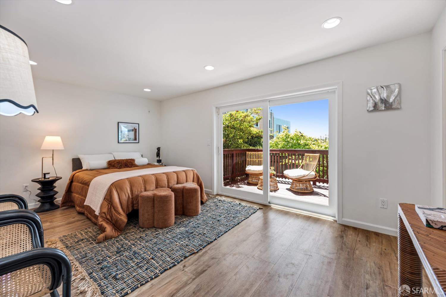 Detail Gallery Image 9 of 45 For 415 Ralston St, San Francisco,  CA 94132 - 3 Beds | 2 Baths