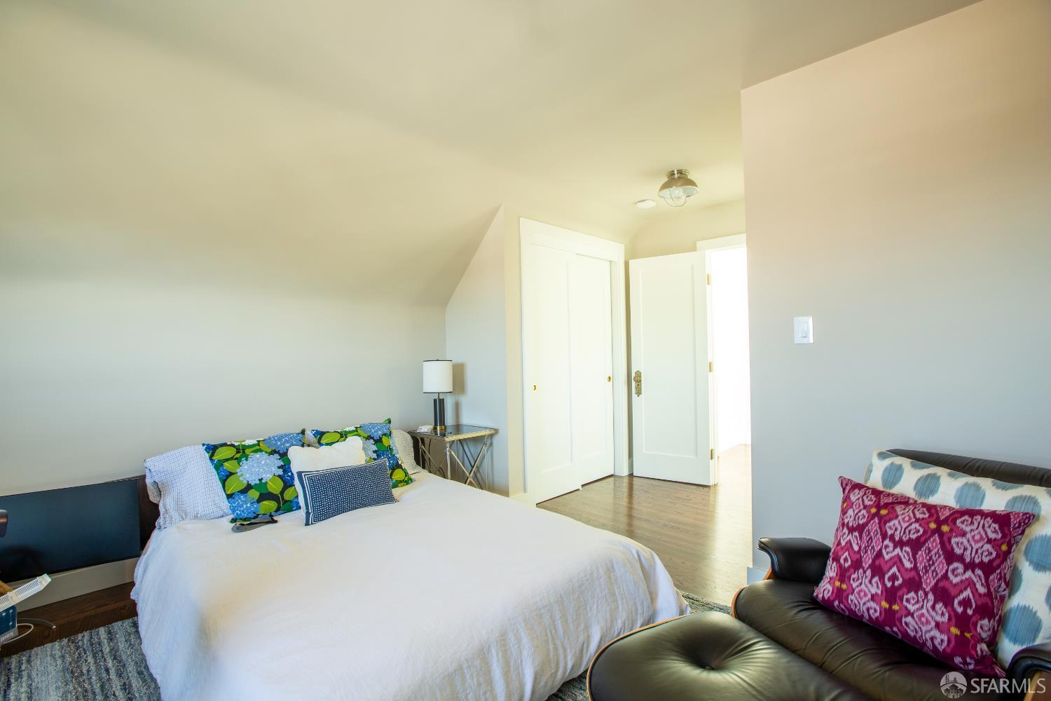 Detail Gallery Image 29 of 37 For 1315 Waller St, San Francisco,  CA 94117 - 5 Beds | 4/2 Baths
