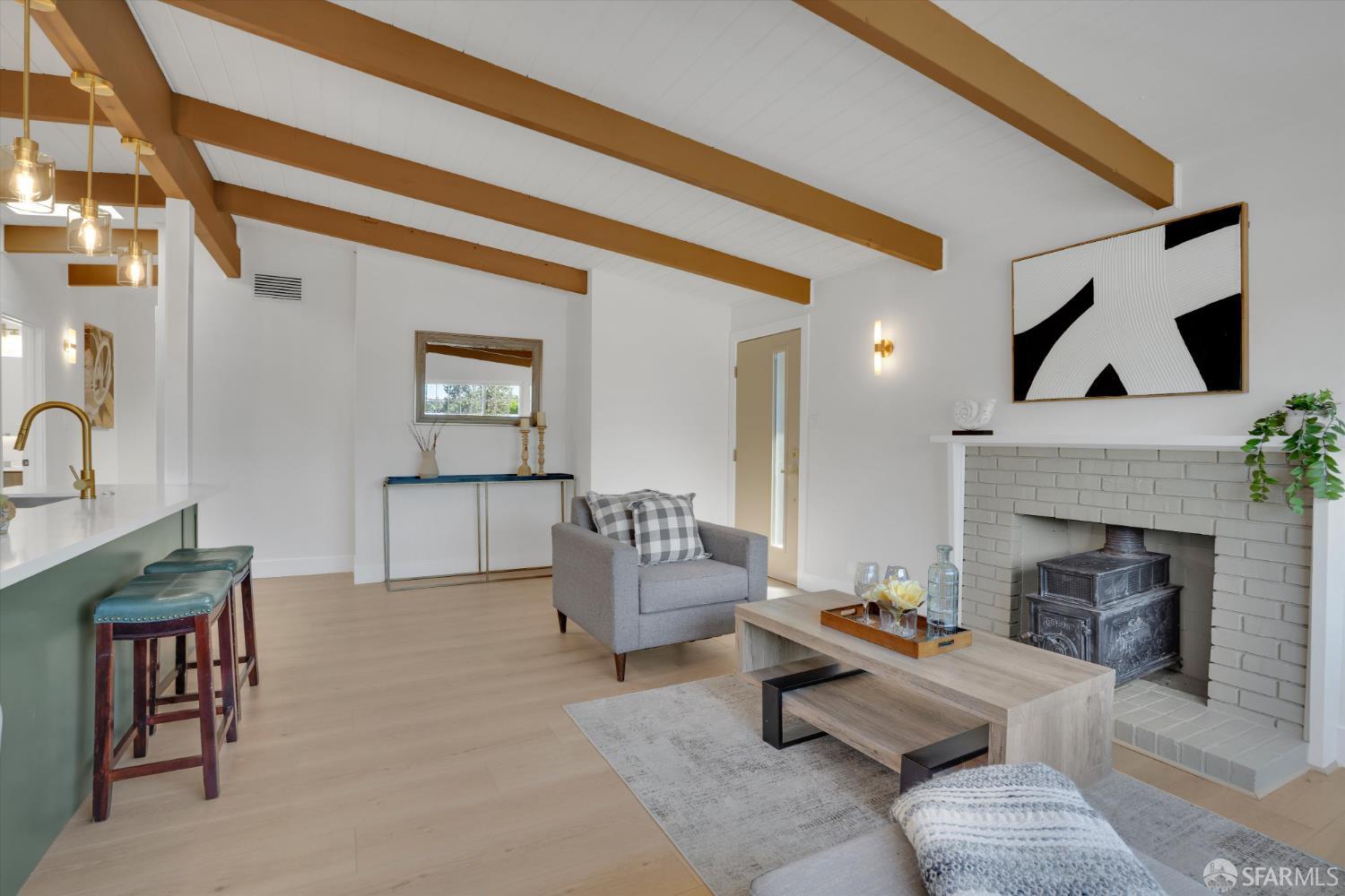 Detail Gallery Image 12 of 42 For 4330 Jana Vista Rd, El Sobrante,  CA 94803 - 3 Beds | 2 Baths