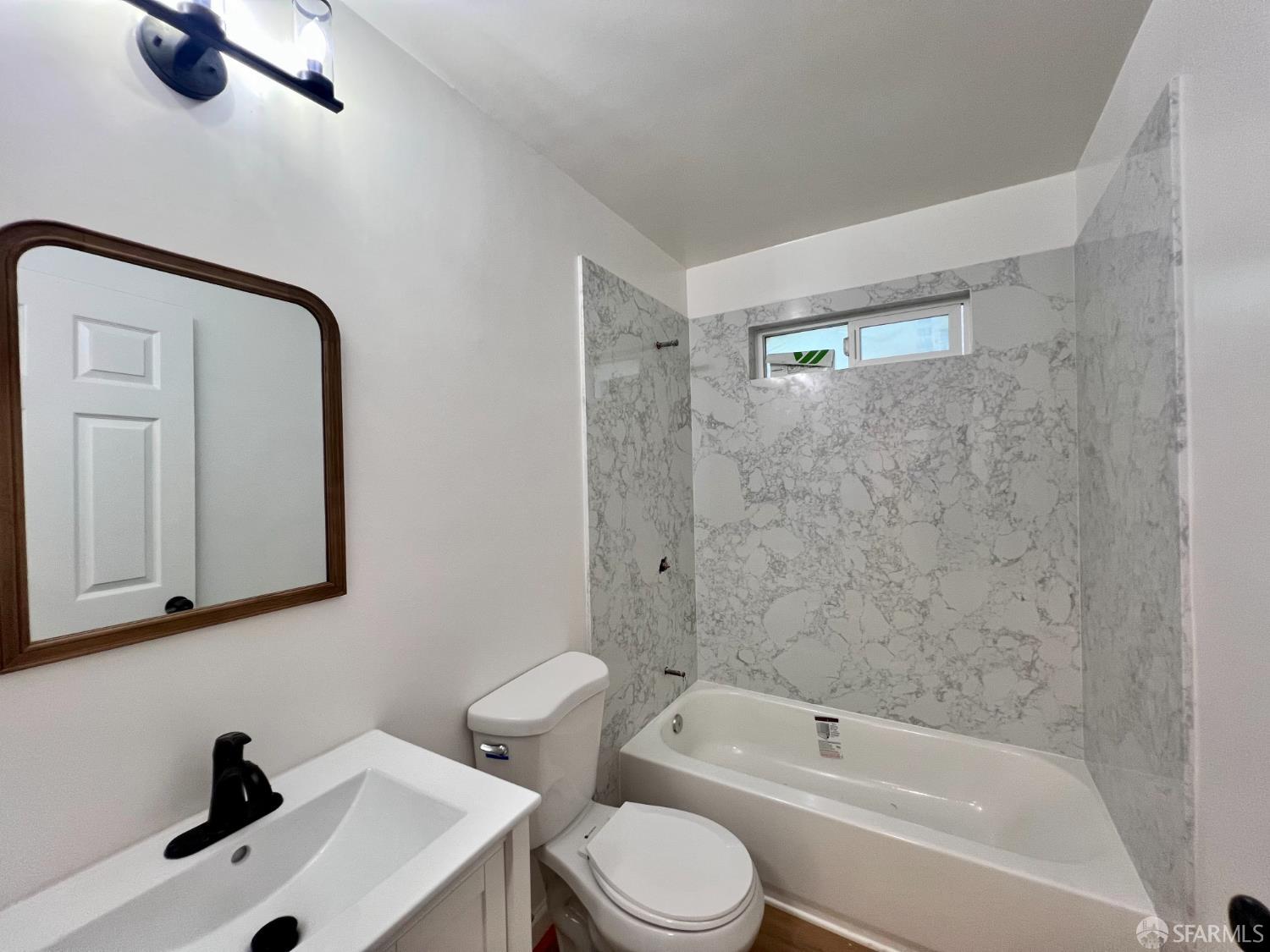 Detail Gallery Image 15 of 25 For 942 41st St, Oakland,  CA 94608 - – Beds | – Baths