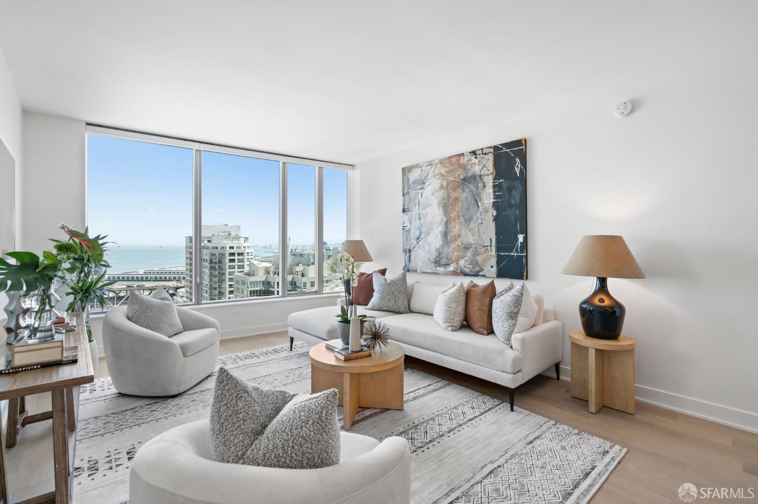 Detail Gallery Image 2 of 58 For 201 Folsom St 25f,  San Francisco,  CA 94105 - 2 Beds | 2 Baths