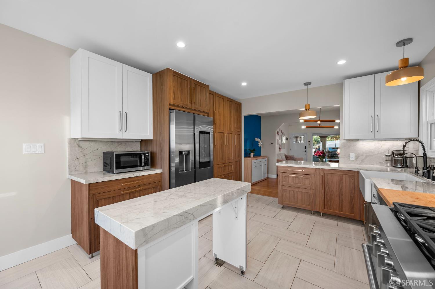 Detail Gallery Image 21 of 53 For 4551 Fairbairn Ave, Oakland,  CA 94619 - 4 Beds | 3 Baths