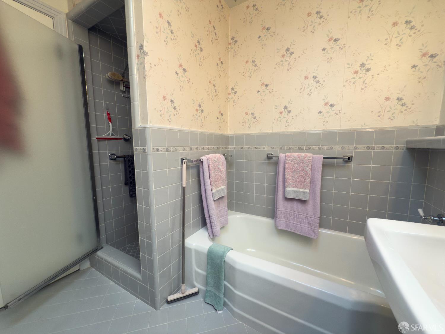 Detail Gallery Image 10 of 33 For 270 Arleta Ave, San Francisco,  CA 94134 - 2 Beds | 1/1 Baths