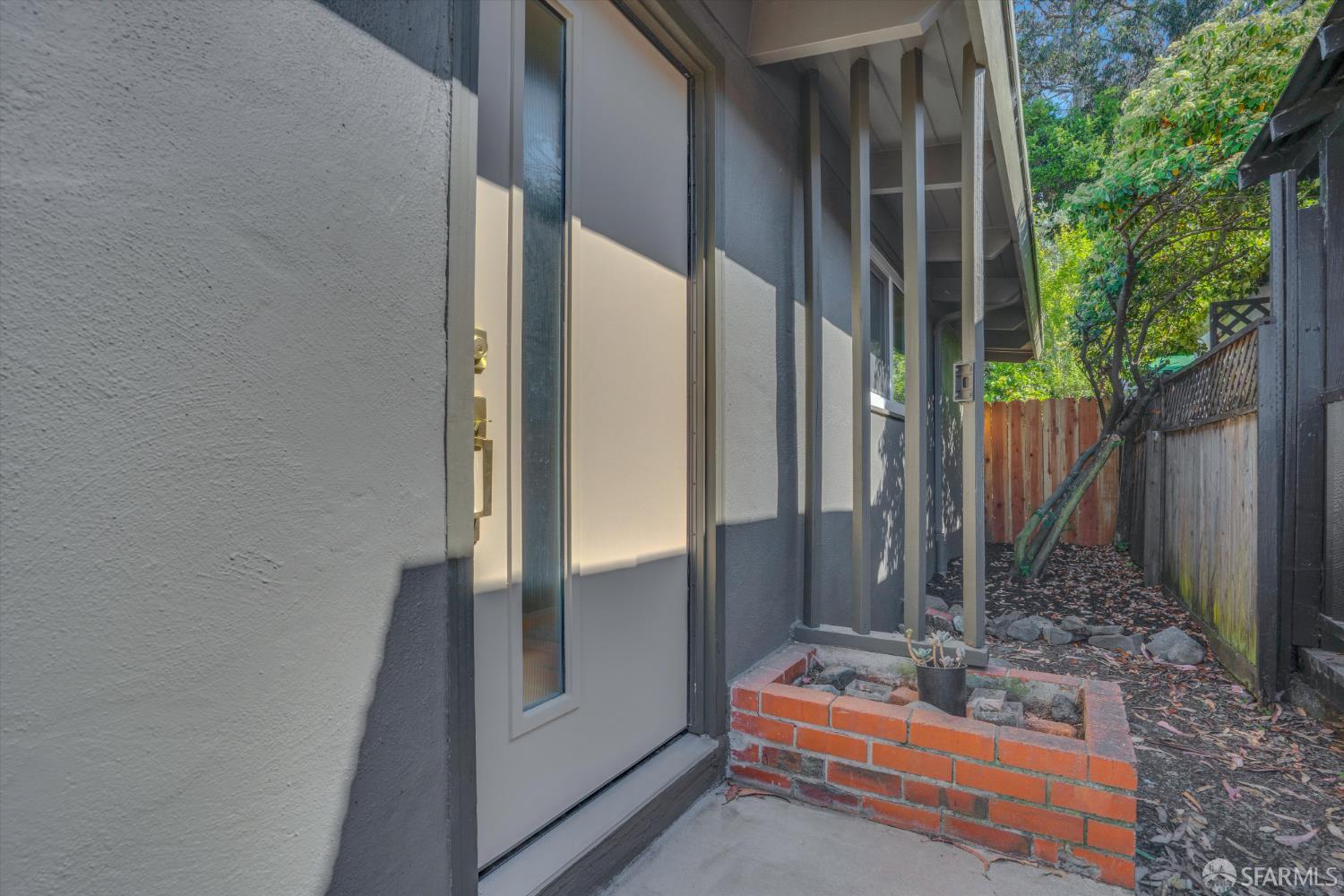 Detail Gallery Image 9 of 42 For 4330 Jana Vista Rd, El Sobrante,  CA 94803 - 3 Beds | 2 Baths