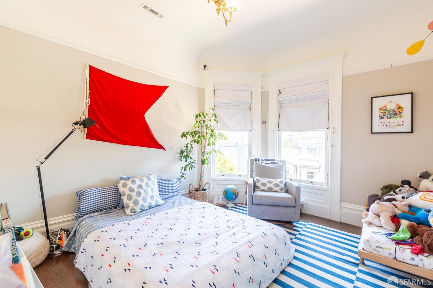 Detail Gallery Image 23 of 37 For 1315 Waller St, San Francisco,  CA 94117 - 5 Beds | 4/2 Baths