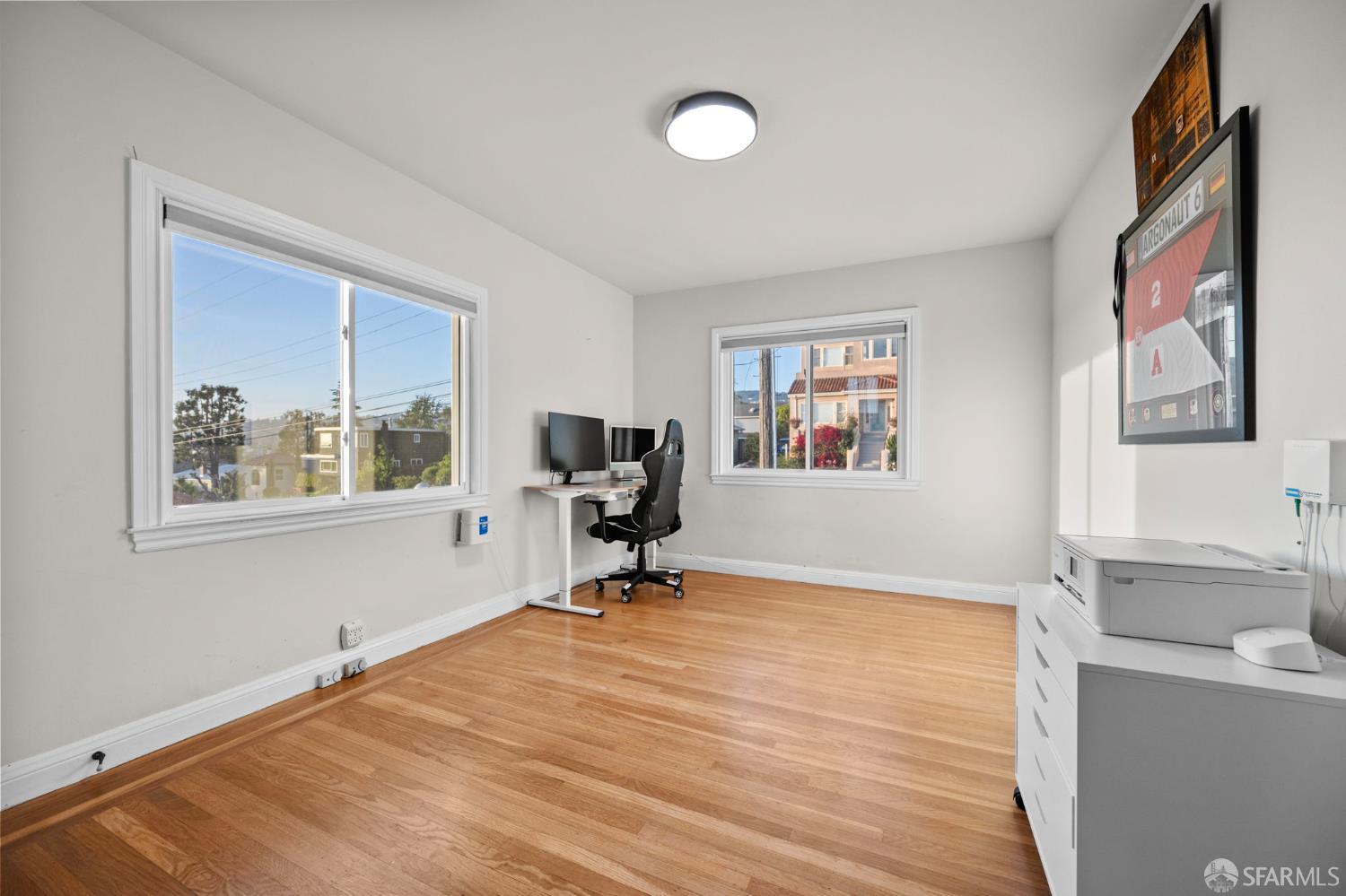 Detail Gallery Image 25 of 53 For 4551 Fairbairn Ave, Oakland,  CA 94619 - 4 Beds | 3 Baths