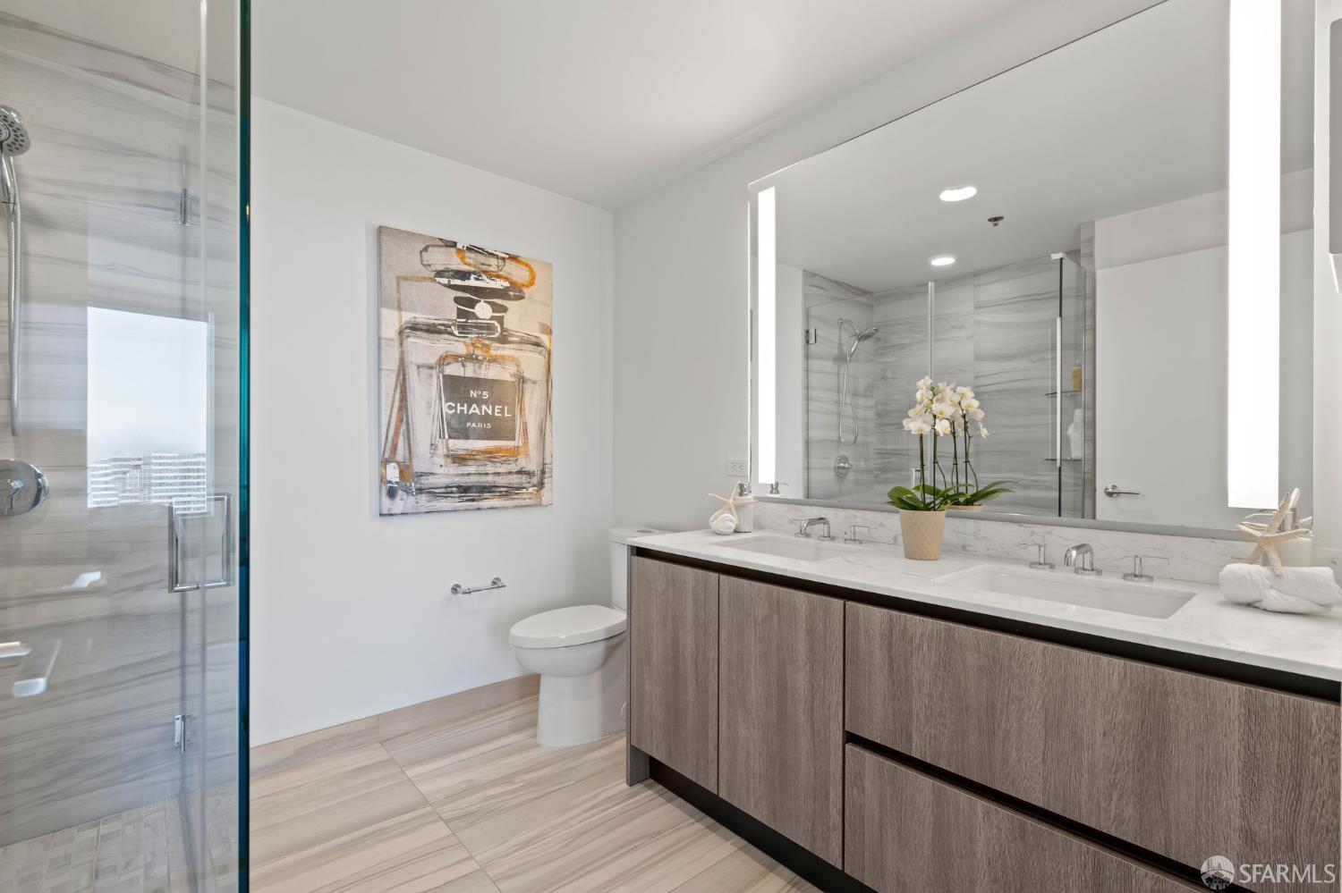 Detail Gallery Image 32 of 58 For 201 Folsom St 25f,  San Francisco,  CA 94105 - 2 Beds | 2 Baths