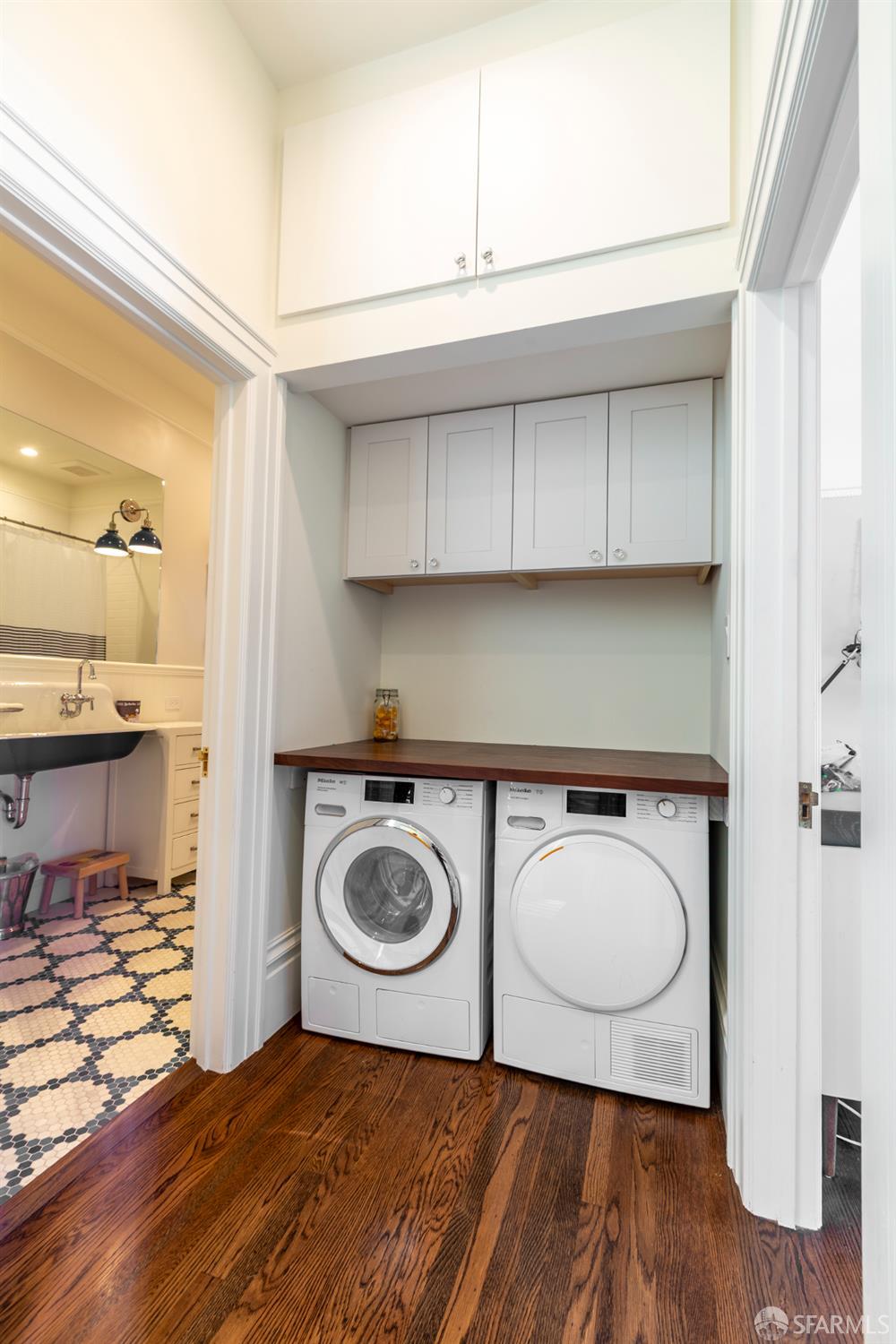 Detail Gallery Image 25 of 37 For 1315 Waller St, San Francisco,  CA 94117 - 5 Beds | 4/2 Baths