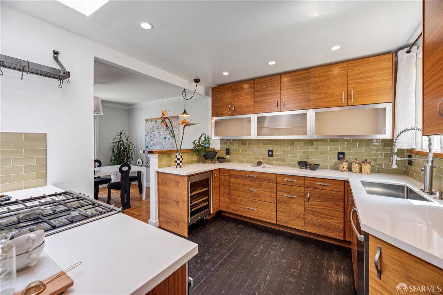 Detail Gallery Image 5 of 45 For 415 Ralston St, San Francisco,  CA 94132 - 3 Beds | 2 Baths