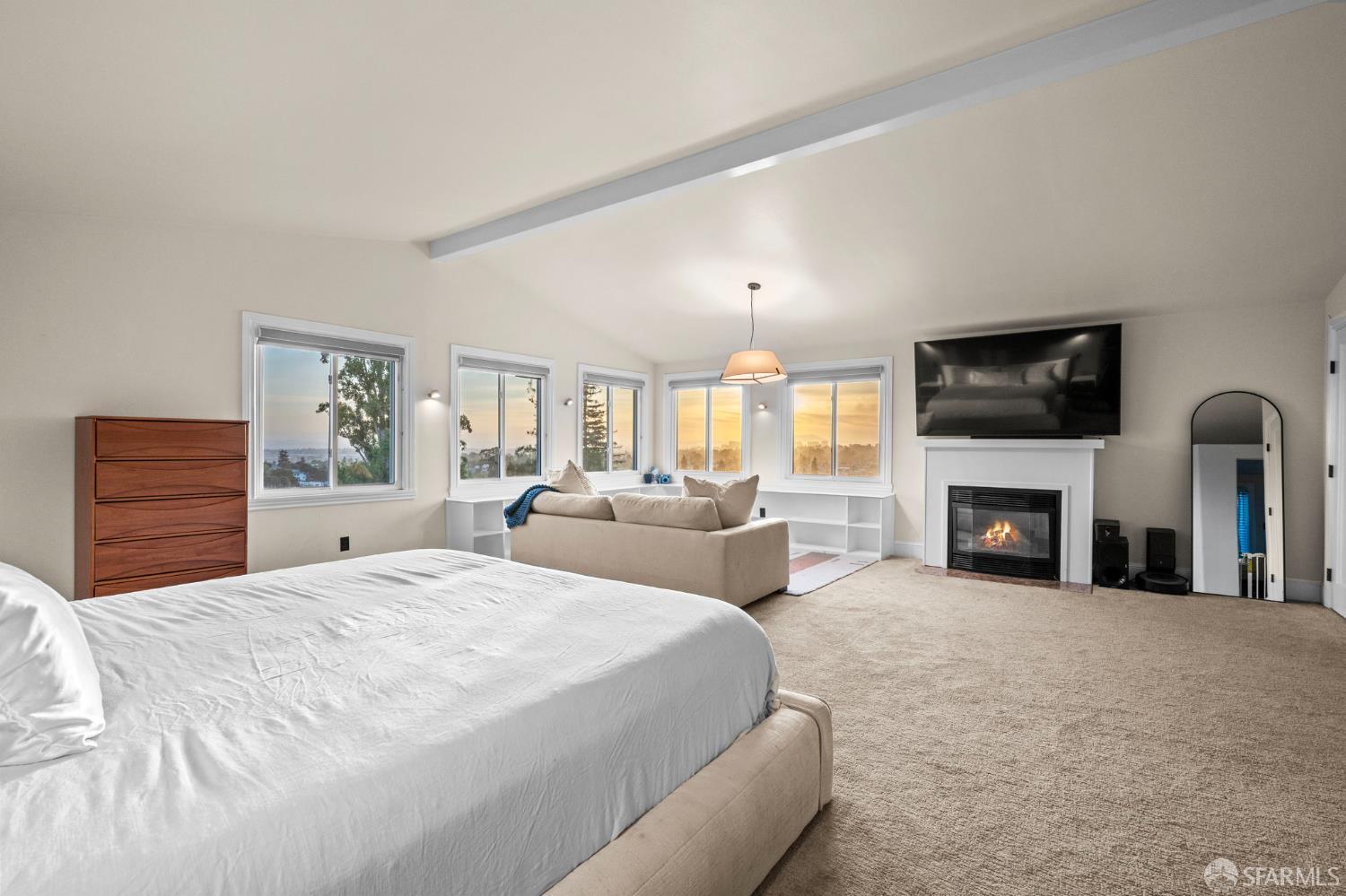 Detail Gallery Image 34 of 53 For 4551 Fairbairn Ave, Oakland,  CA 94619 - 4 Beds | 3 Baths