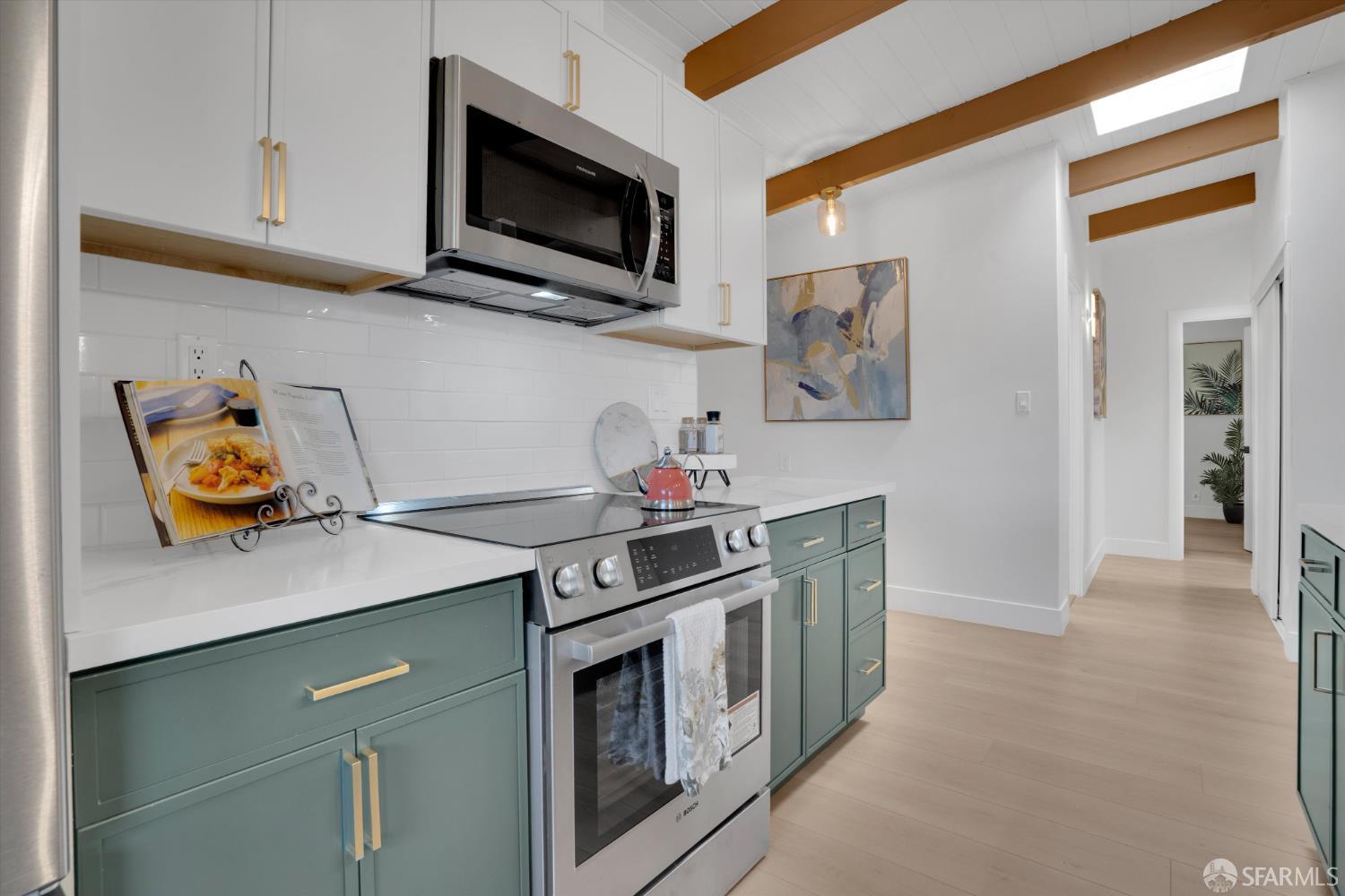 Detail Gallery Image 19 of 42 For 4330 Jana Vista Rd, El Sobrante,  CA 94803 - 3 Beds | 2 Baths