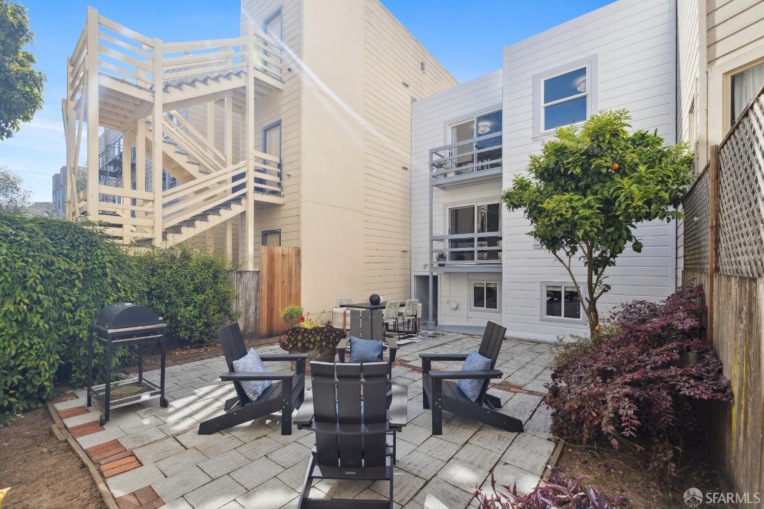 Detail Gallery Image 5 of 45 For 1982 Fell St, San Francisco,  CA 94117 - 2 Beds | 2 Baths