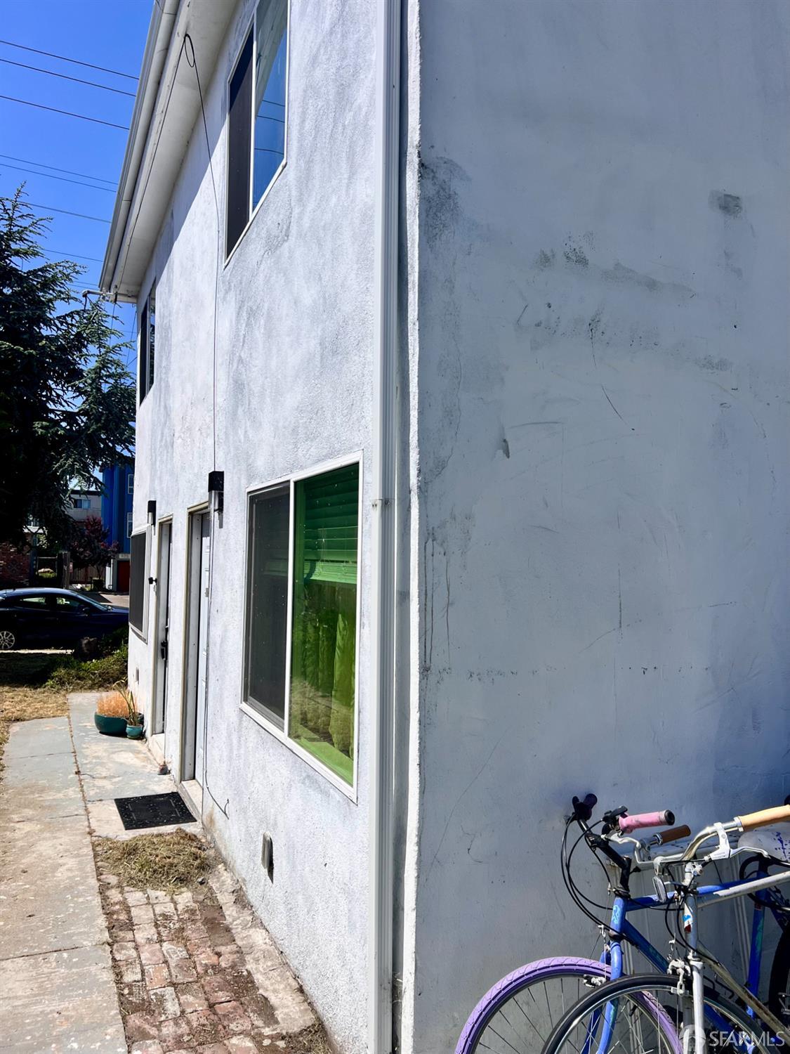 Detail Gallery Image 21 of 25 For 942 41st St, Oakland,  CA 94608 - – Beds | – Baths