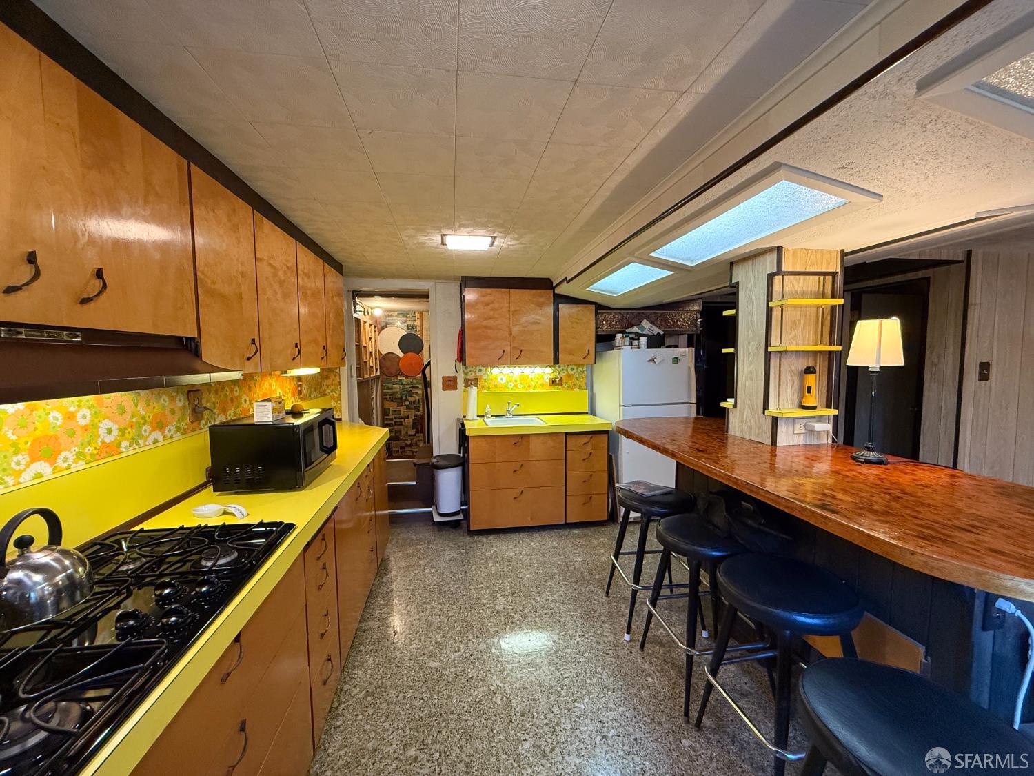 Detail Gallery Image 11 of 33 For 270 Arleta Ave, San Francisco,  CA 94134 - 2 Beds | 1/1 Baths