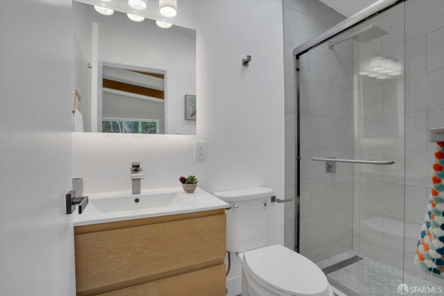 Detail Gallery Image 30 of 42 For 4330 Jana Vista Rd, El Sobrante,  CA 94803 - 3 Beds | 2 Baths