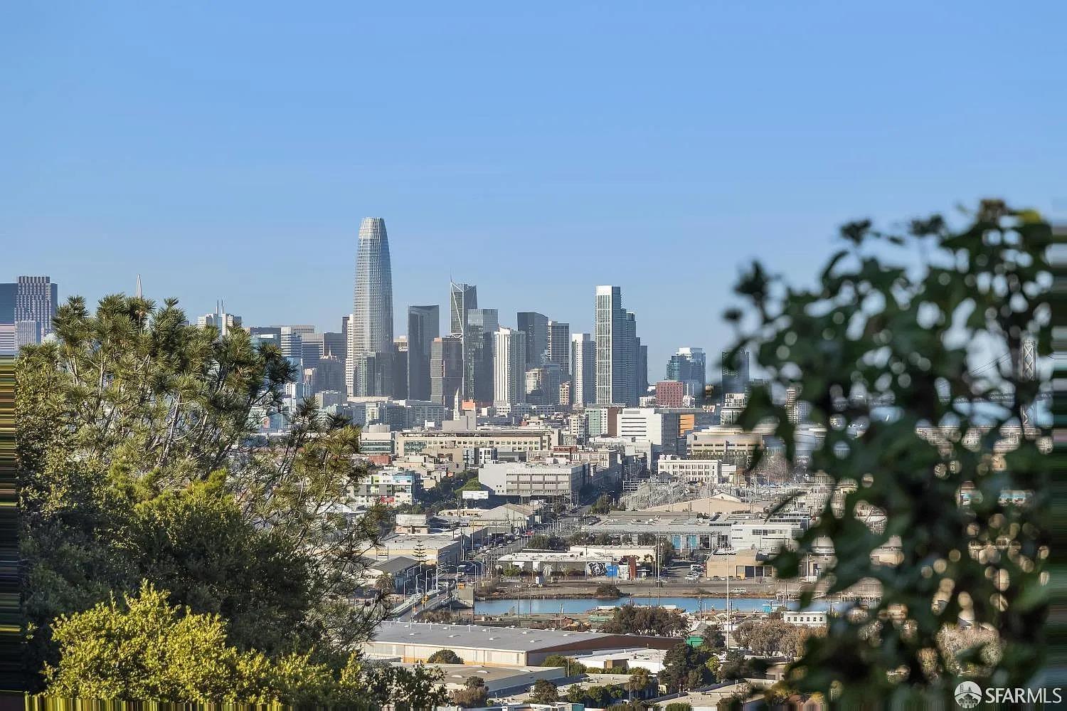 Detail Gallery Image 19 of 20 For 2 Hawkins Ln, San Francisco,  CA 94124 - 3 Beds | 2 Baths