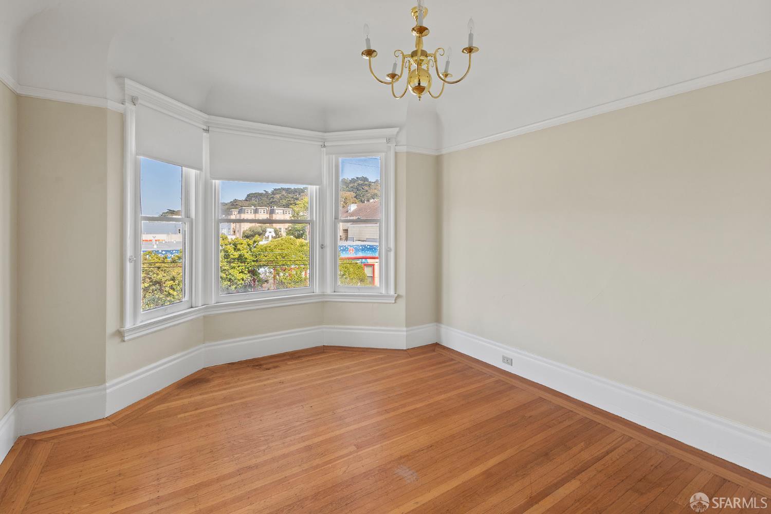 Detail Gallery Image 5 of 24 For 1601 Haight St, San Francisco,  CA 94117 - – Beds | – Baths