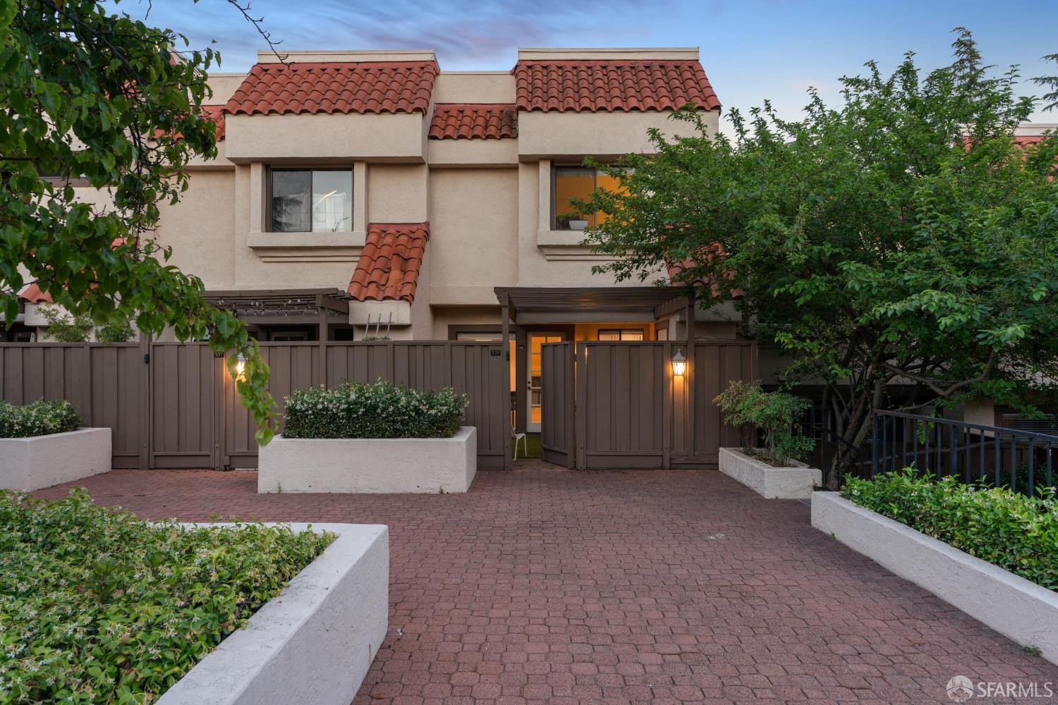Detail Gallery Image 23 of 36 For 539 Pimlico Ct, Walnut Creek,  CA 94597 - 2 Beds | 2/1 Baths