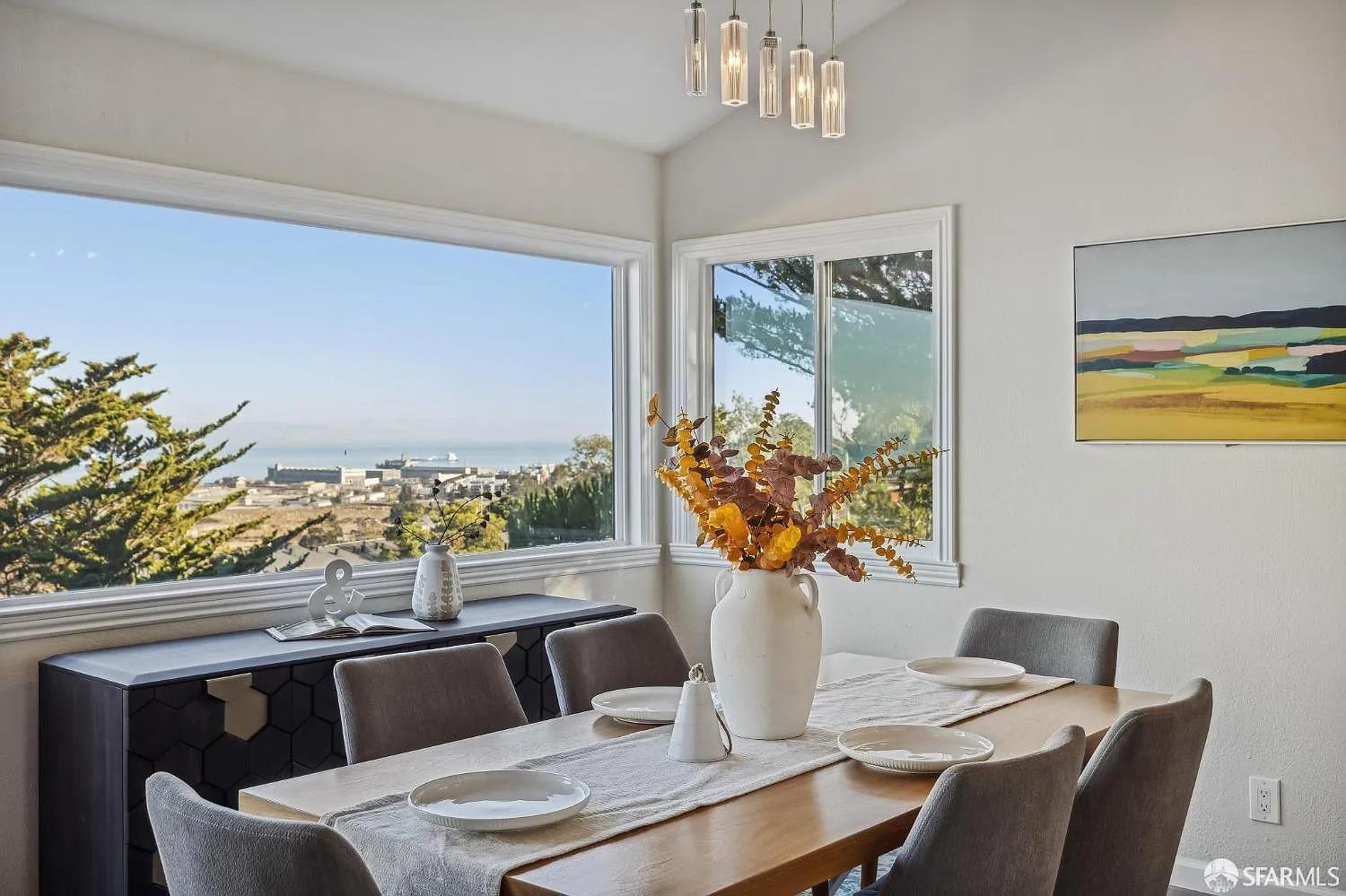 Detail Gallery Image 5 of 20 For 2 Hawkins Ln, San Francisco,  CA 94124 - 3 Beds | 2 Baths