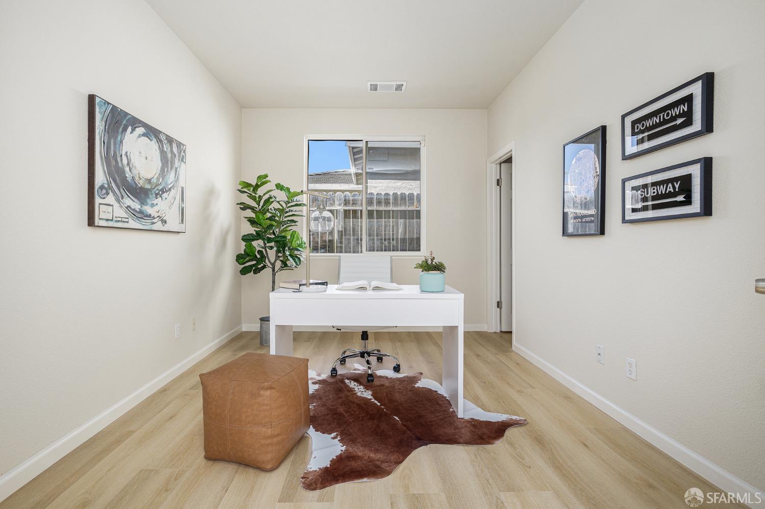 Detail Gallery Image 18 of 44 For 1845 Kern Mountain Way, Antioch,  CA 94531 - 5 Beds | 2/1 Baths