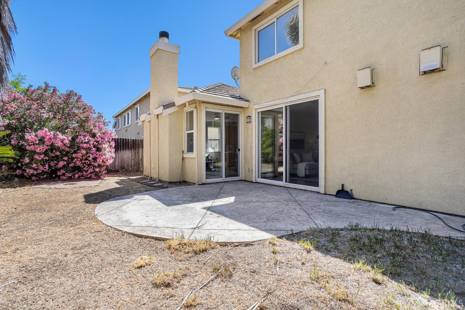 Detail Gallery Image 37 of 44 For 1845 Kern Mountain Way, Antioch,  CA 94531 - 5 Beds | 2/1 Baths