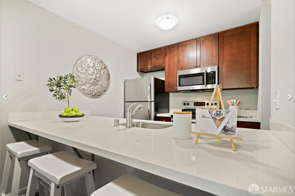 Detail Gallery Image 57 of 93 For 6148 Shelter Creek Ln, San Bruno,  CA 94066 - 1 Beds | 1 Baths