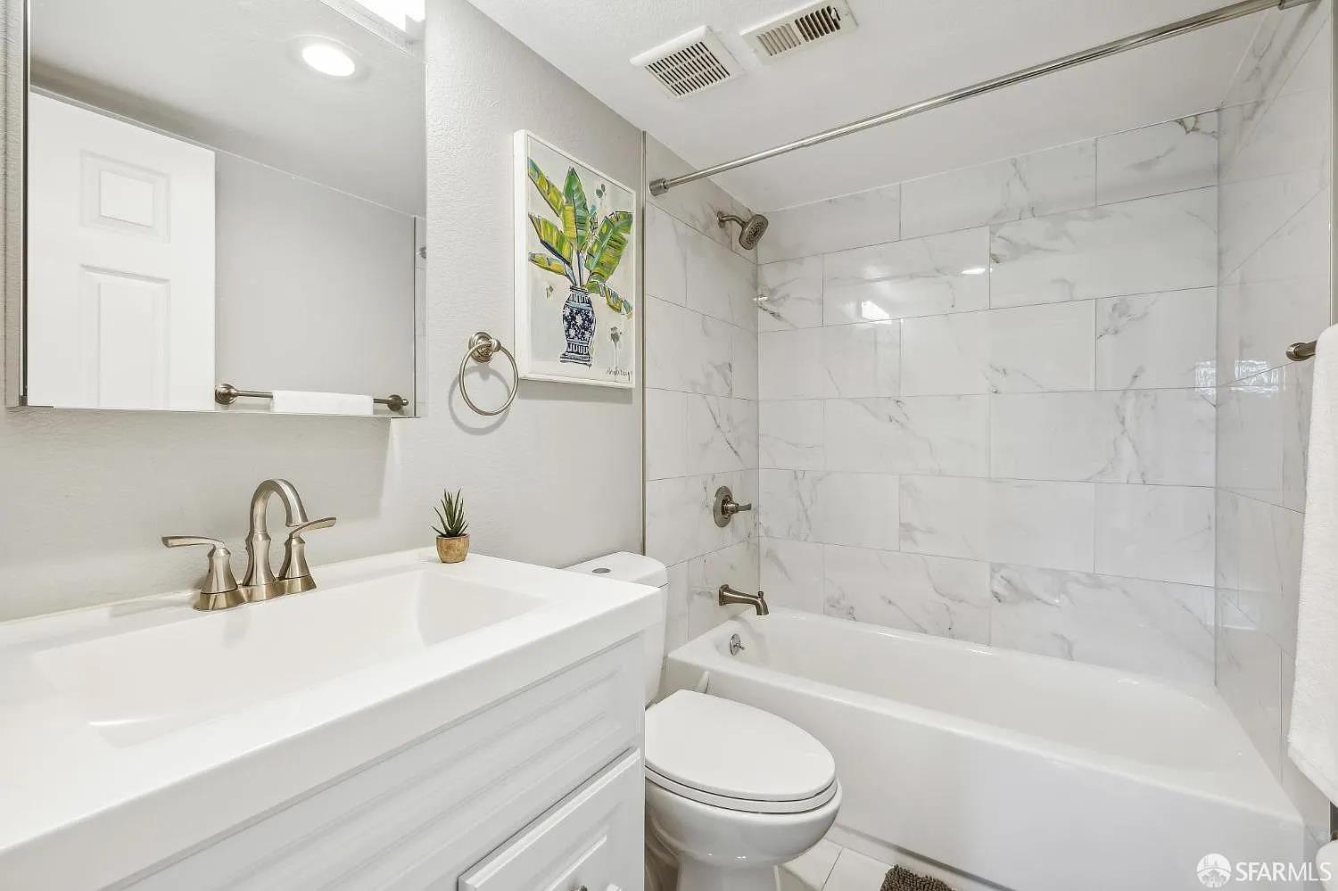 Detail Gallery Image 13 of 20 For 2 Hawkins Ln, San Francisco,  CA 94124 - 3 Beds | 2 Baths