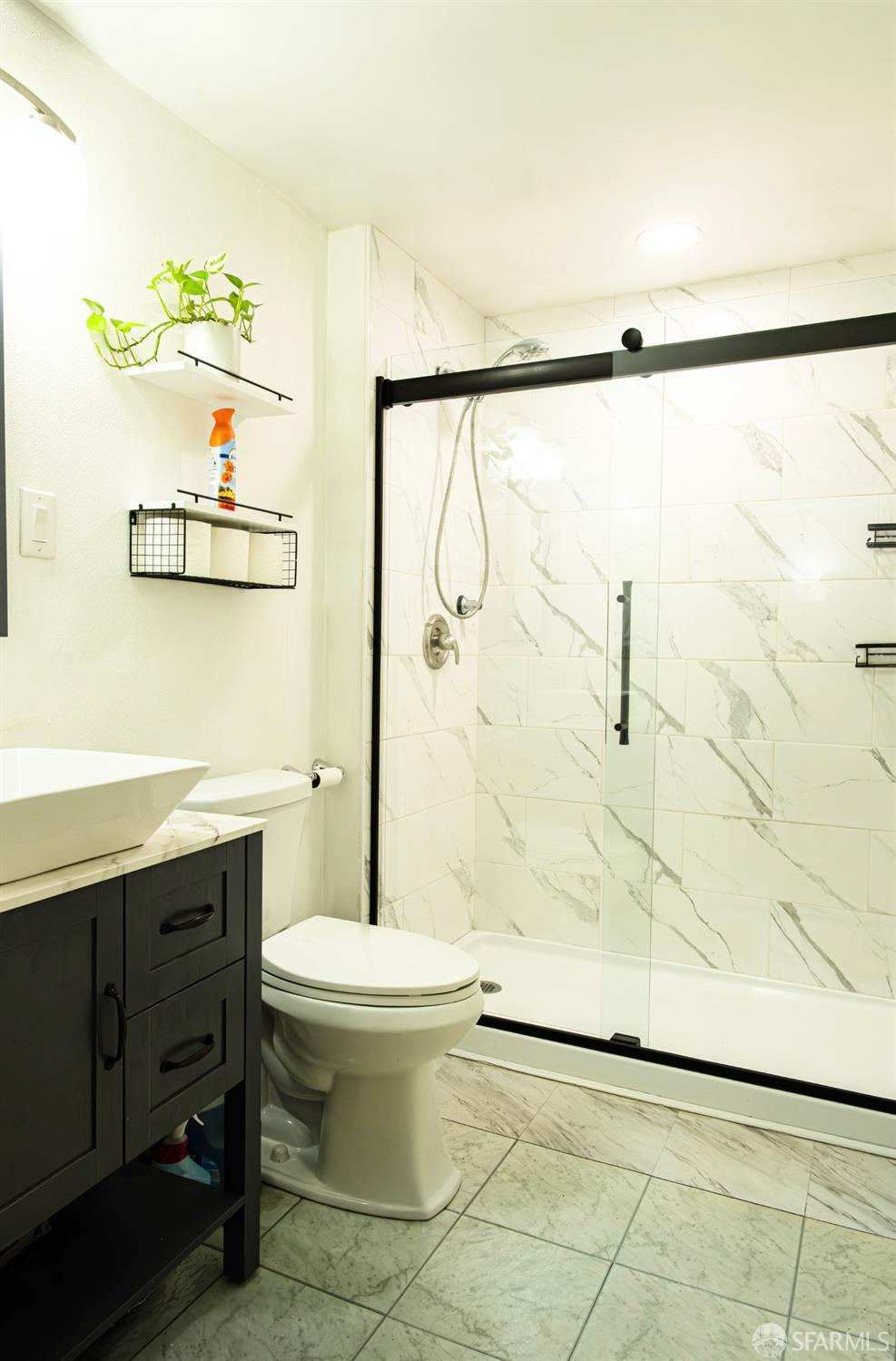 Detail Gallery Image 11 of 12 For 35 Admiral Ave, San Francisco,  CA 94112 - 2 Beds | 1/1 Baths