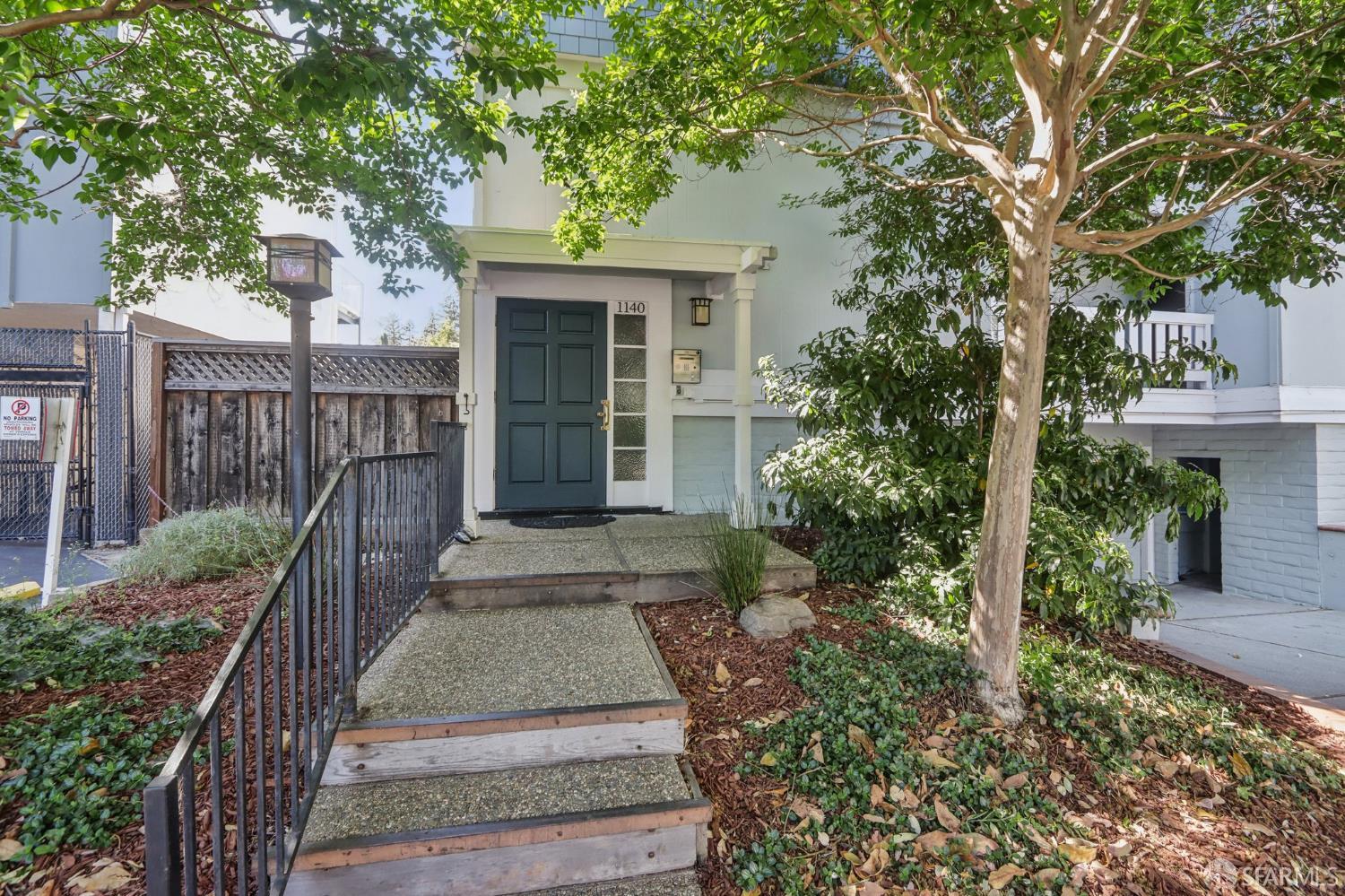 Detail Gallery Image 4 of 35 For 1140 Whipple Ave #21,  Redwood City,  CA 94062 - 2 Beds | 1 Baths