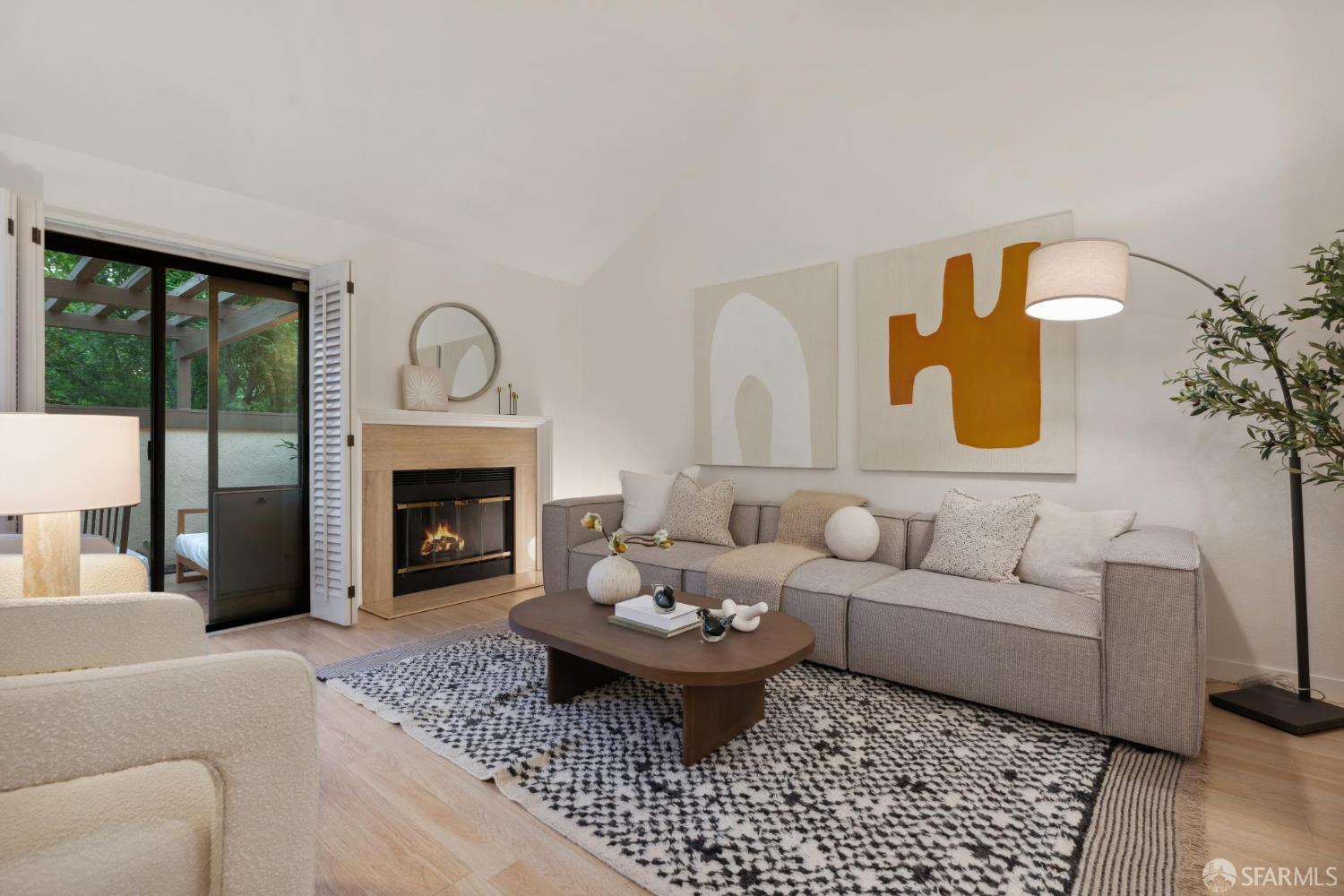 Detail Gallery Image 4 of 36 For 539 Pimlico Ct, Walnut Creek,  CA 94597 - 2 Beds | 2/1 Baths