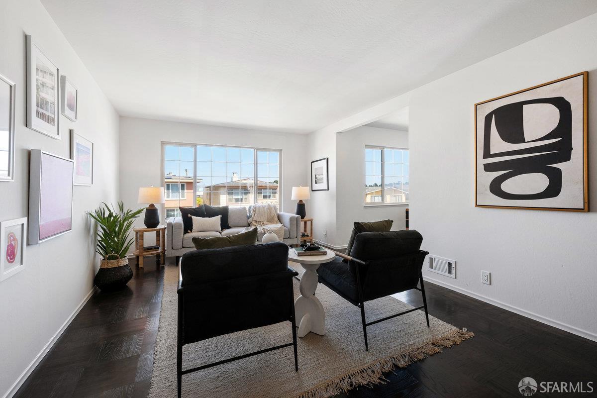 Detail Gallery Image 8 of 59 For 256 Verano Dr, Daly City,  CA 94015 - 3 Beds | 2 Baths