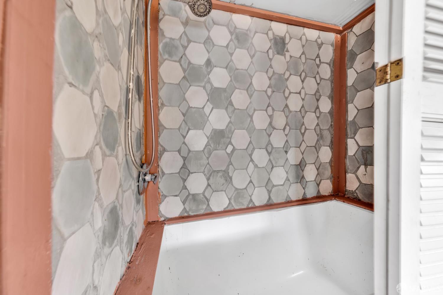 Detail Gallery Image 8 of 19 For 3499 E Bayshore Rd, Redwood City,  CA 94063 - 3 Beds | 1 Baths