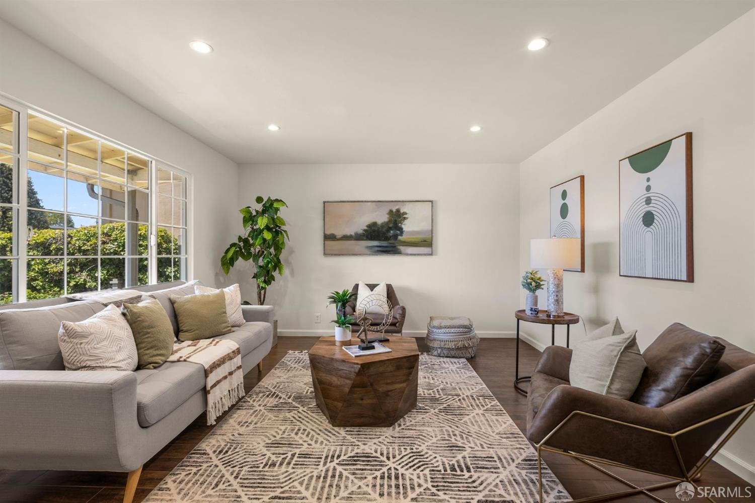 Detail Gallery Image 7 of 24 For 1015 Sunnyside Dr, South San Francisco,  CA 94080 - 3 Beds | 2 Baths
