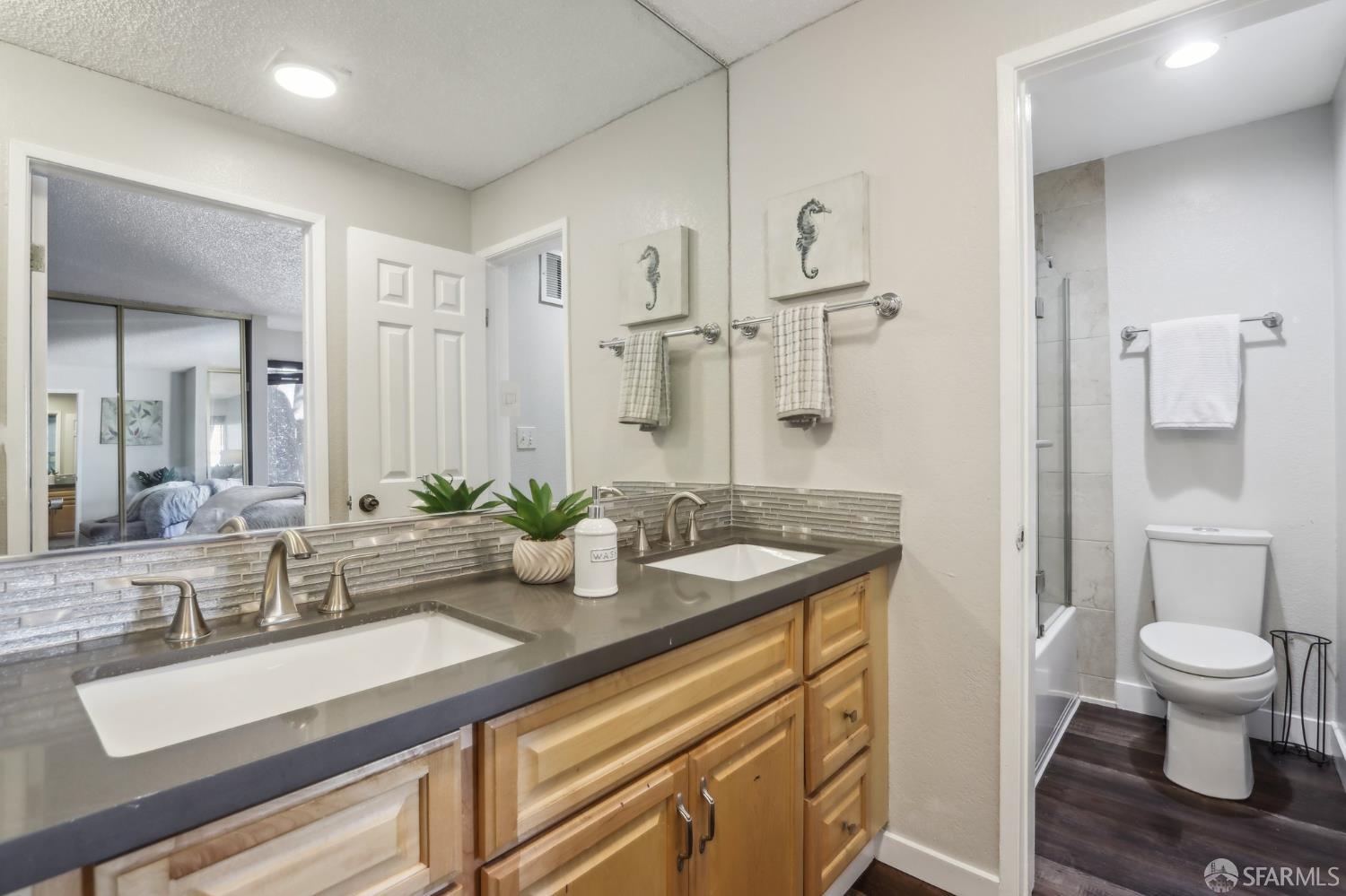 Detail Gallery Image 23 of 35 For 1140 Whipple Ave #21,  Redwood City,  CA 94062 - 2 Beds | 1 Baths