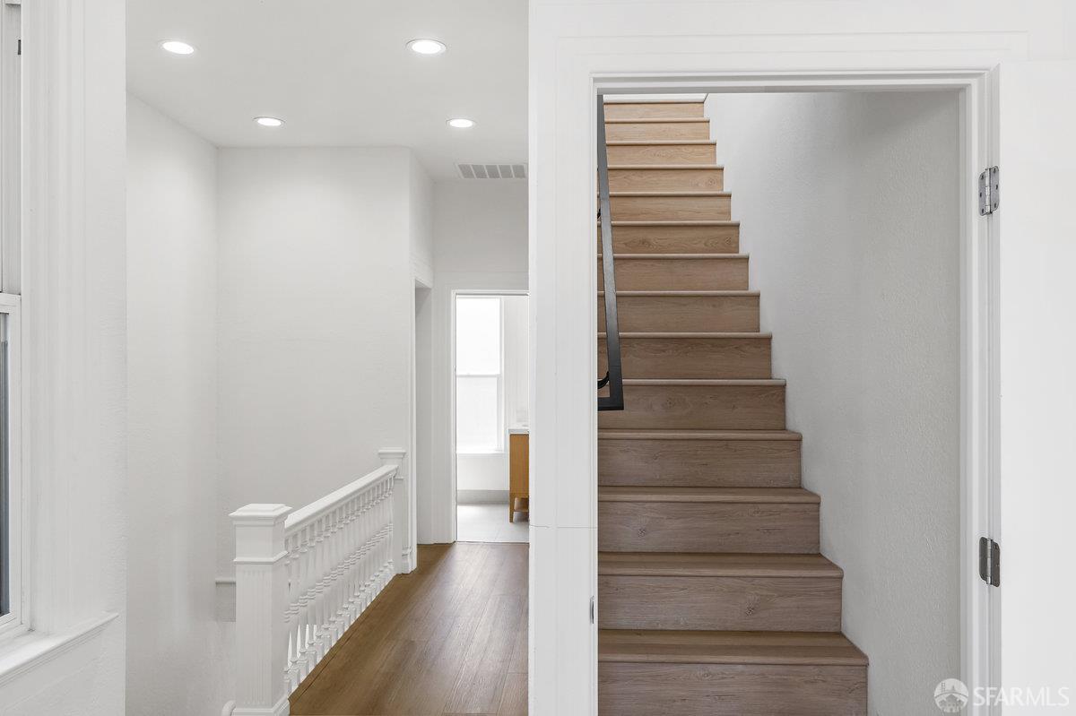 Detail Gallery Image 20 of 30 For 594 Vermont St, San Francisco,  CA 94107 - 3 Beds | 2/1 Baths