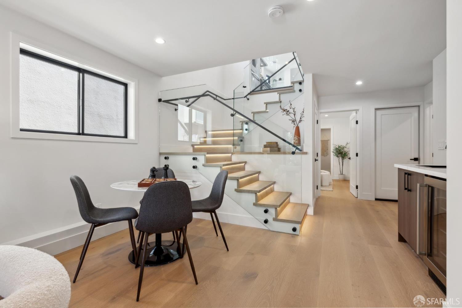 Detail Gallery Image 6 of 77 For 867 33rd Ave, San Francisco,  CA 94121 - 5 Beds | 4 Baths