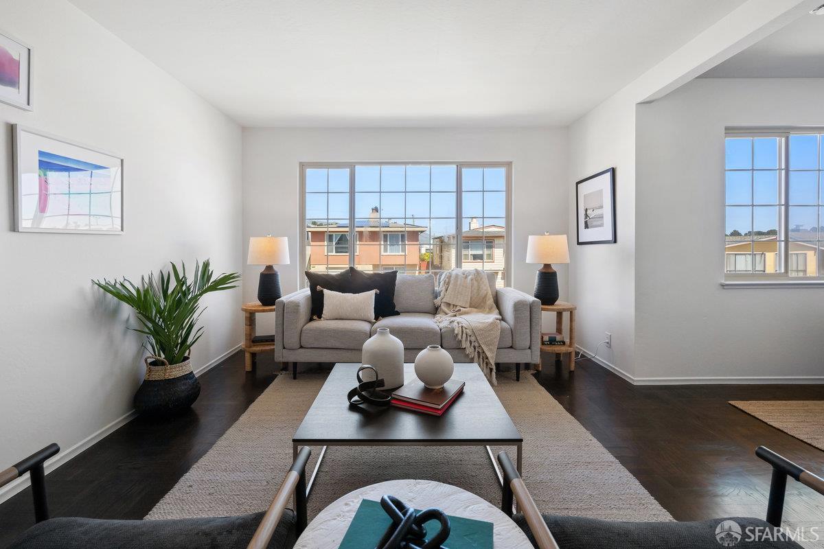 Detail Gallery Image 7 of 59 For 256 Verano Dr, Daly City,  CA 94015 - 3 Beds | 2 Baths