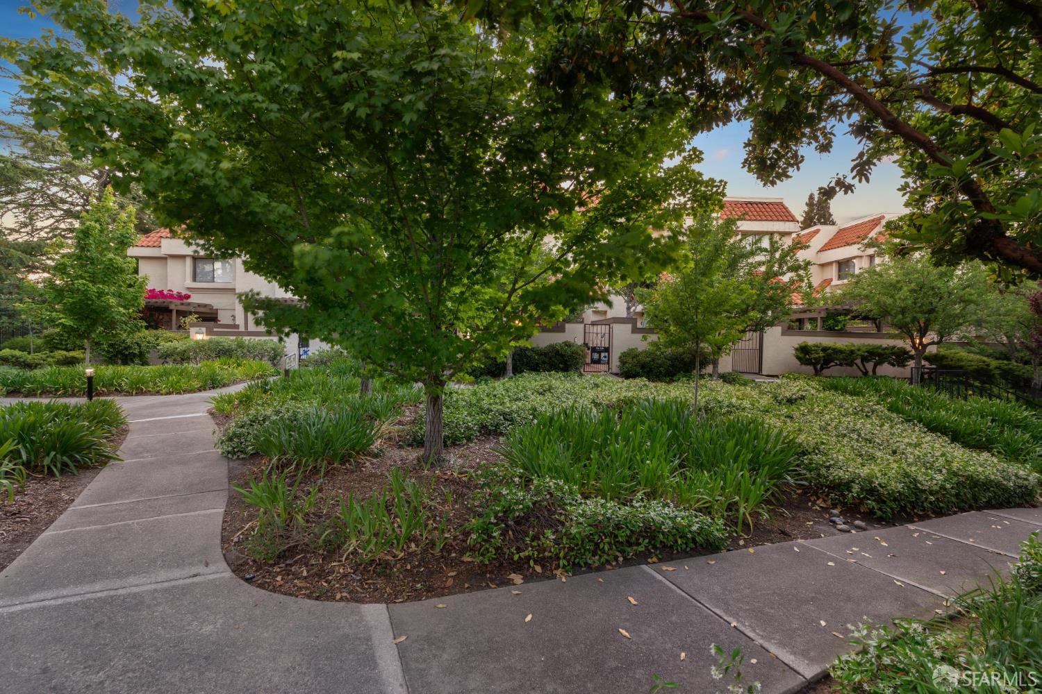 Detail Gallery Image 22 of 36 For 539 Pimlico Ct, Walnut Creek,  CA 94597 - 2 Beds | 2/1 Baths