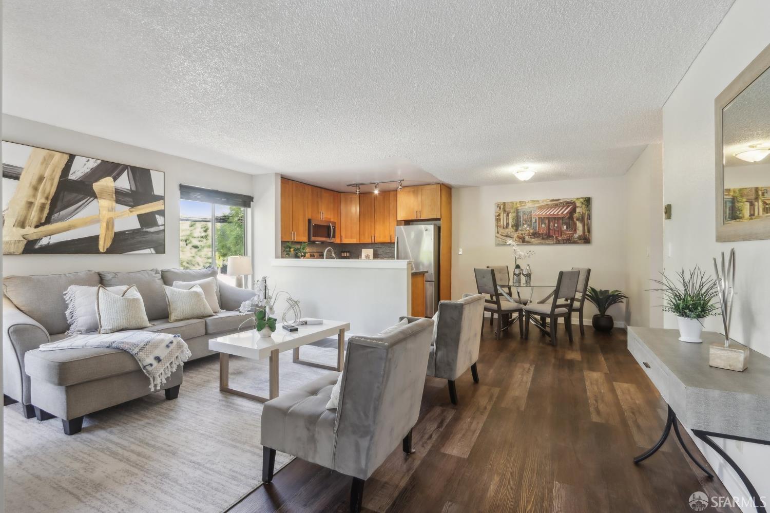 Detail Gallery Image 10 of 35 For 1140 Whipple Ave #21,  Redwood City,  CA 94062 - 2 Beds | 1 Baths