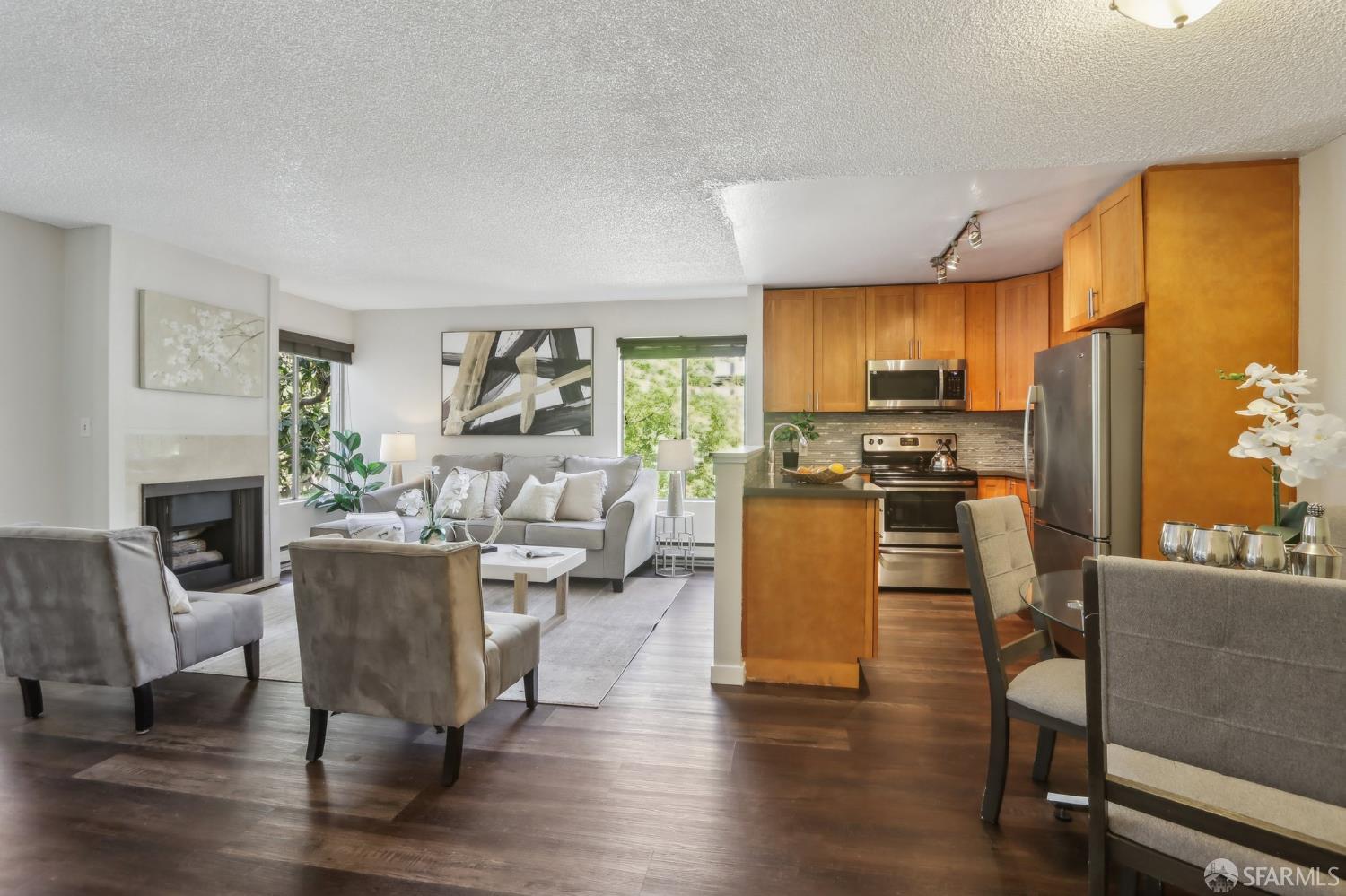 Detail Gallery Image 11 of 35 For 1140 Whipple Ave #21,  Redwood City,  CA 94062 - 2 Beds | 1 Baths