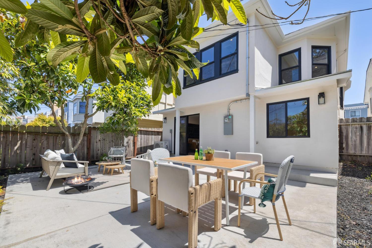 Detail Gallery Image 9 of 77 For 867 33rd Ave, San Francisco,  CA 94121 - 5 Beds | 4 Baths